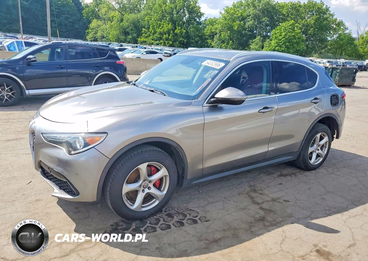 2018 Alfa Romeo Stelvio – zdjęcie 1 z 13