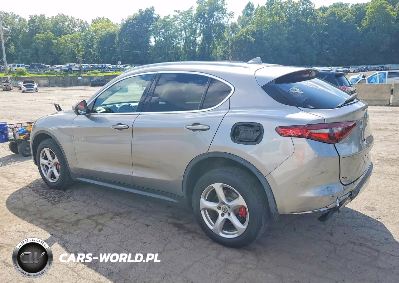 2018 Alfa Romeo Stelvio VIN:ZASFAKAN1J7B83521 - 2