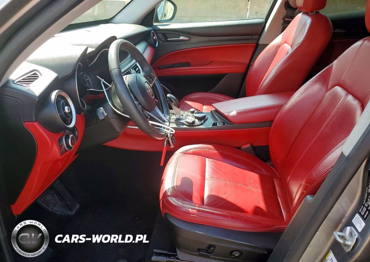2018 Alfa Romeo Stelvio VIN:ZASFAKAN1J7B83521 - 7