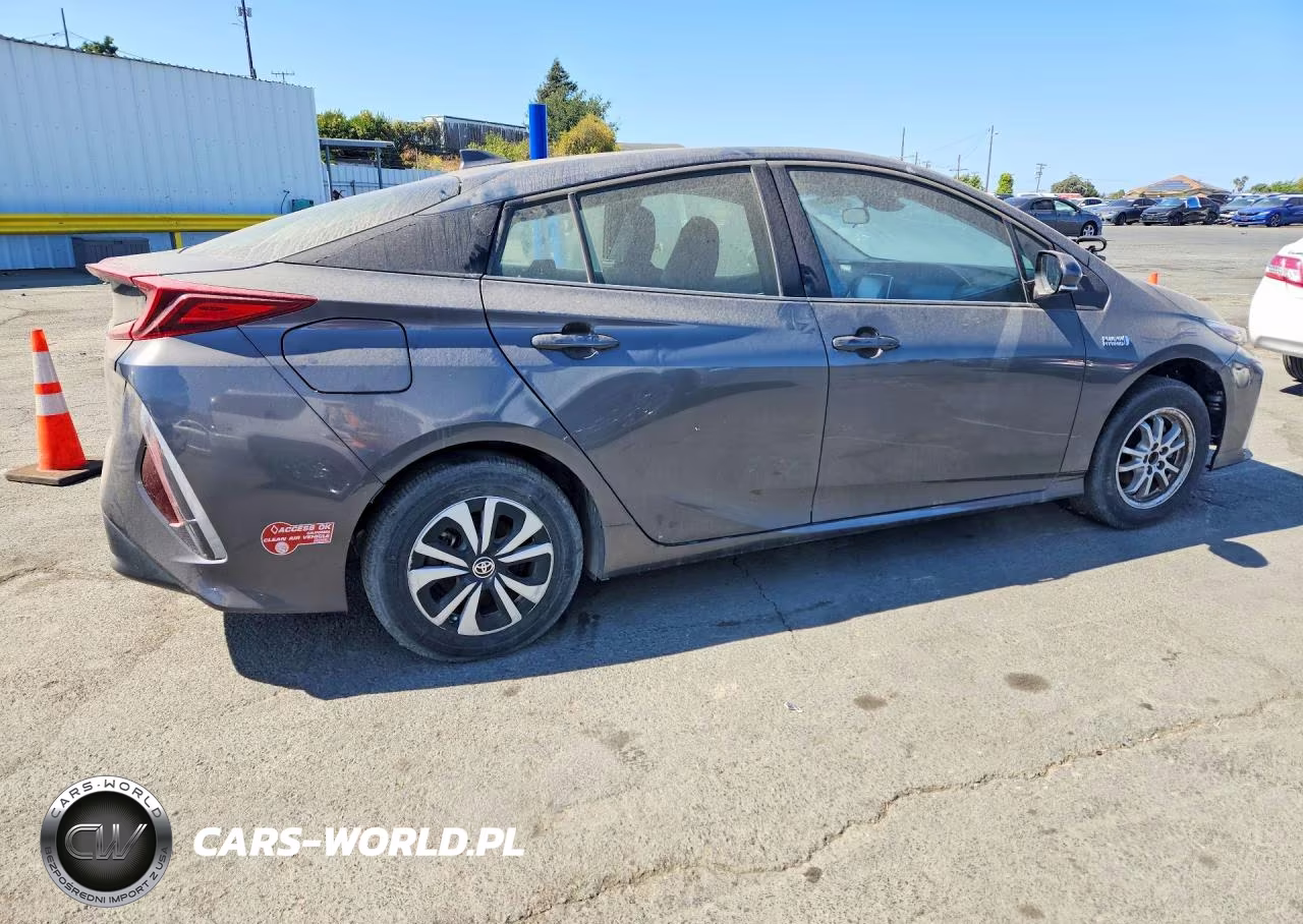 2017 Toyota Prius Prime Premium VIN:JTDKARFP2H3053906 - 3