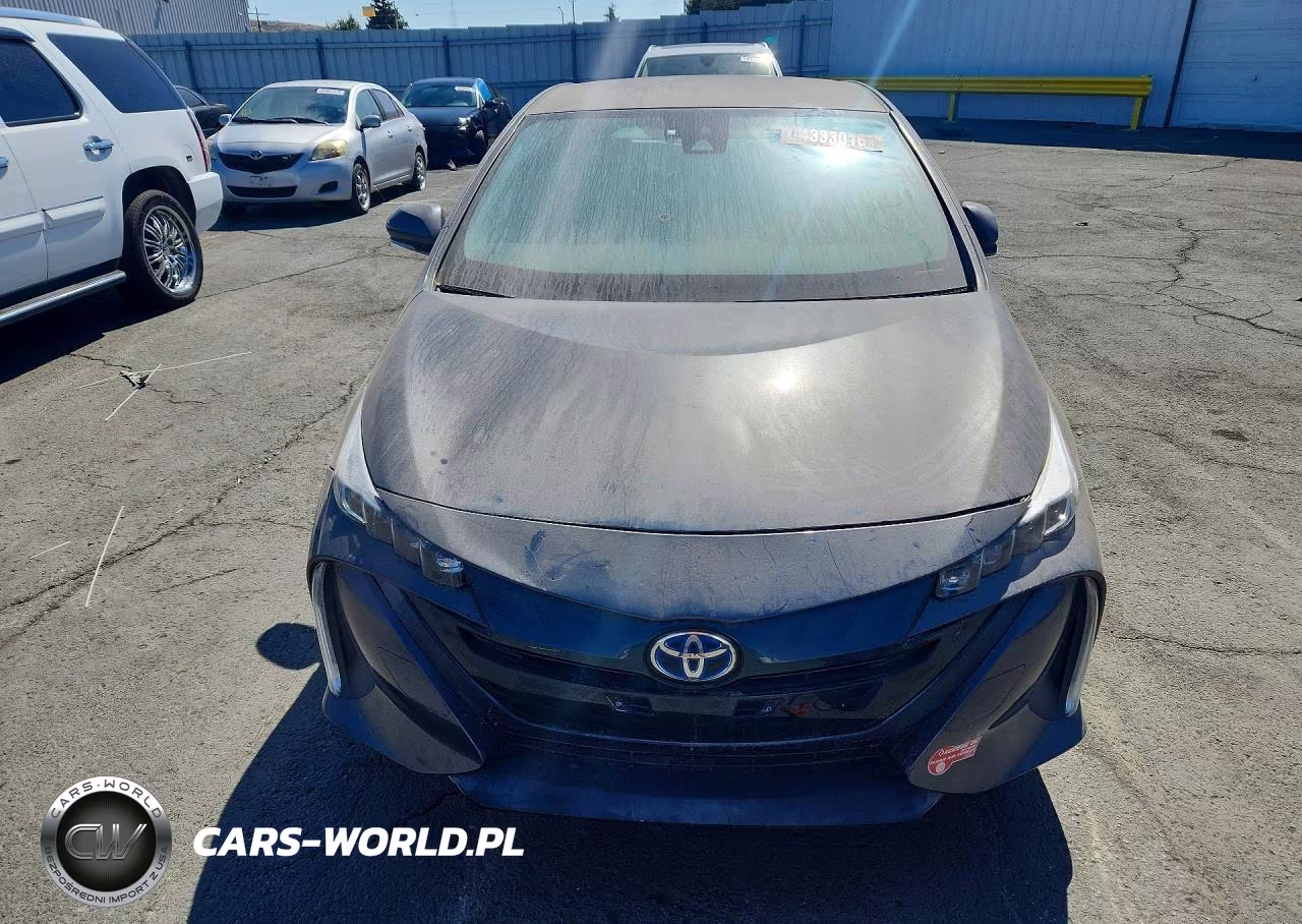 2017 Toyota Prius Prime Premium VIN:JTDKARFP2H3053906 - 5