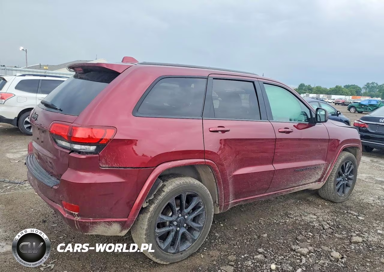 2021 Jeep Grand Cherokee Laredo VIN:1C4RJFAG7MC532627 - 3