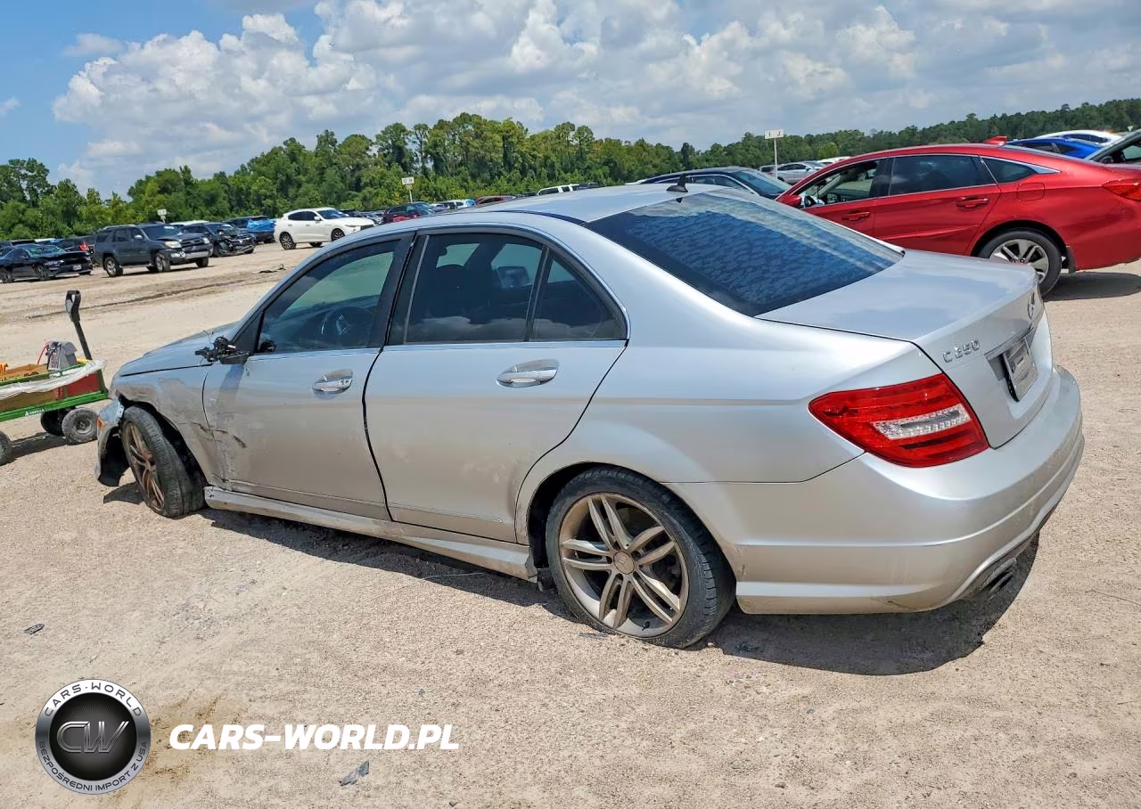 2014 Mercedes-Benz C 250 VIN:WDDGF4HB3EG206217 - 2