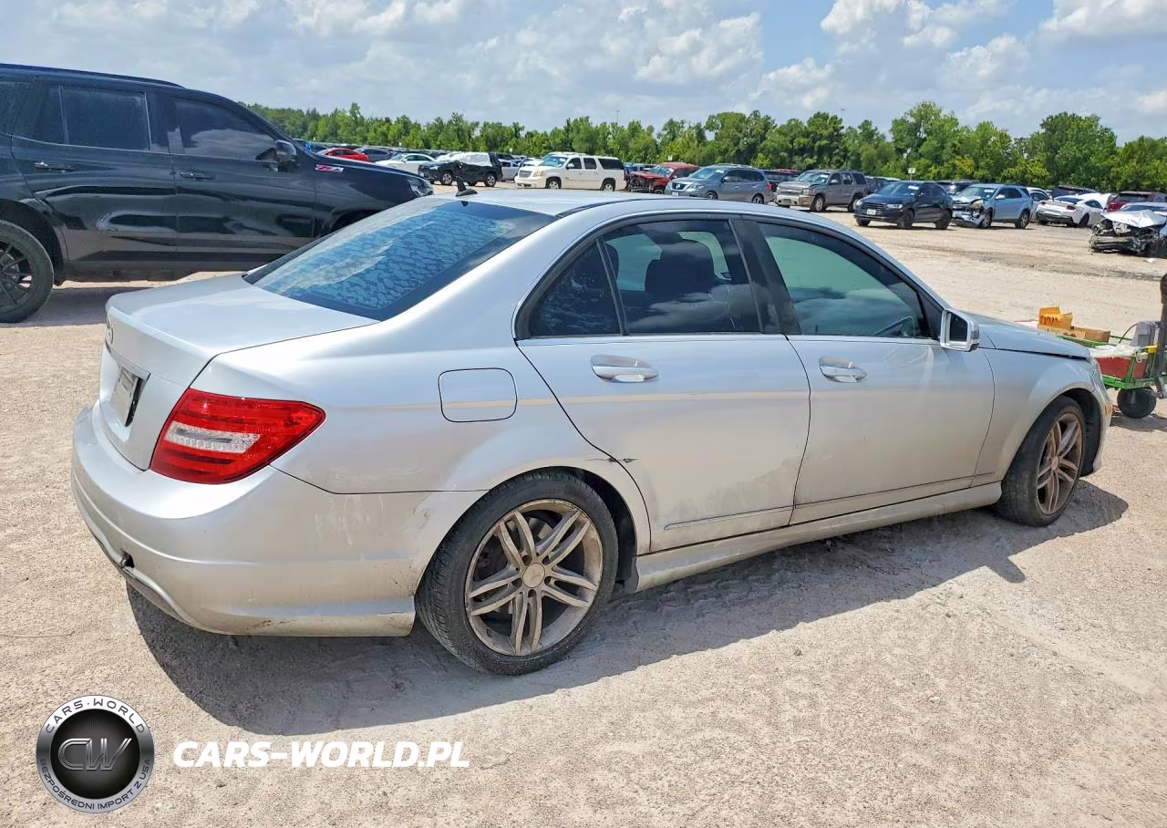 2014 Mercedes-Benz C 250 VIN:WDDGF4HB3EG206217 - 3