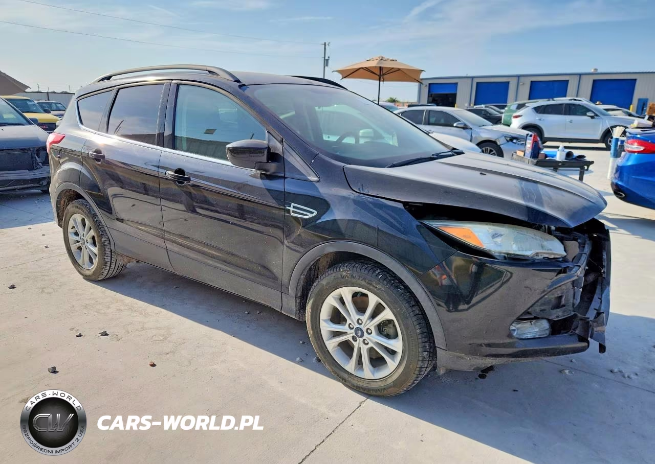 2016 Ford Escape Se VIN:1FMCU0G9XGUA00107 - 4