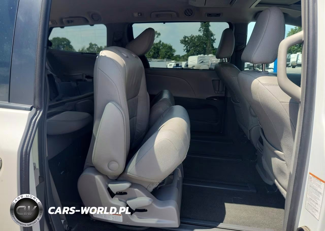 2017 Toyota Sienna Xle Premium 7-Passenger VIN:5TDDZ3DC0HS148817 - 11