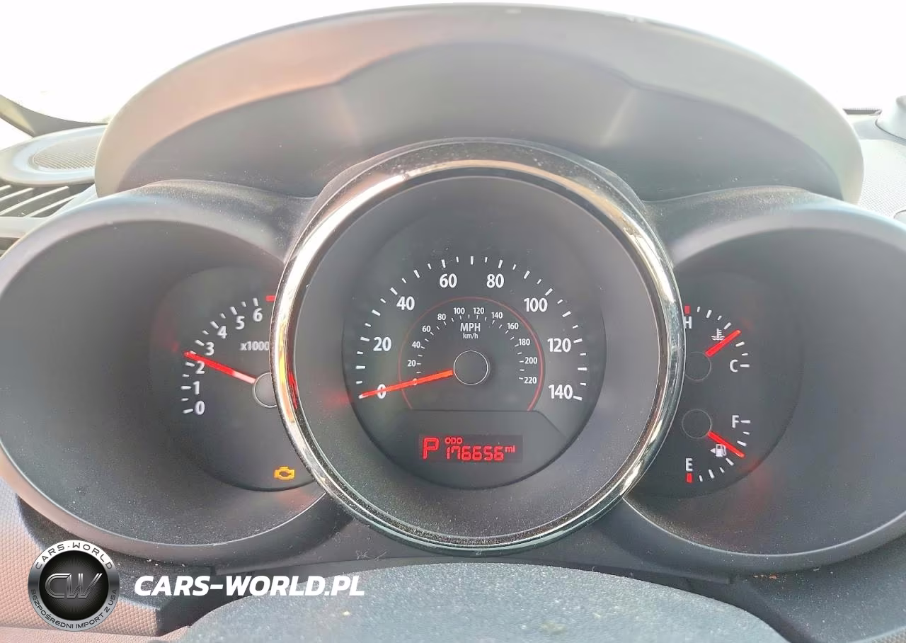 2010 Kia Soul + VIN:KNDJT2A26A7164885 - 9