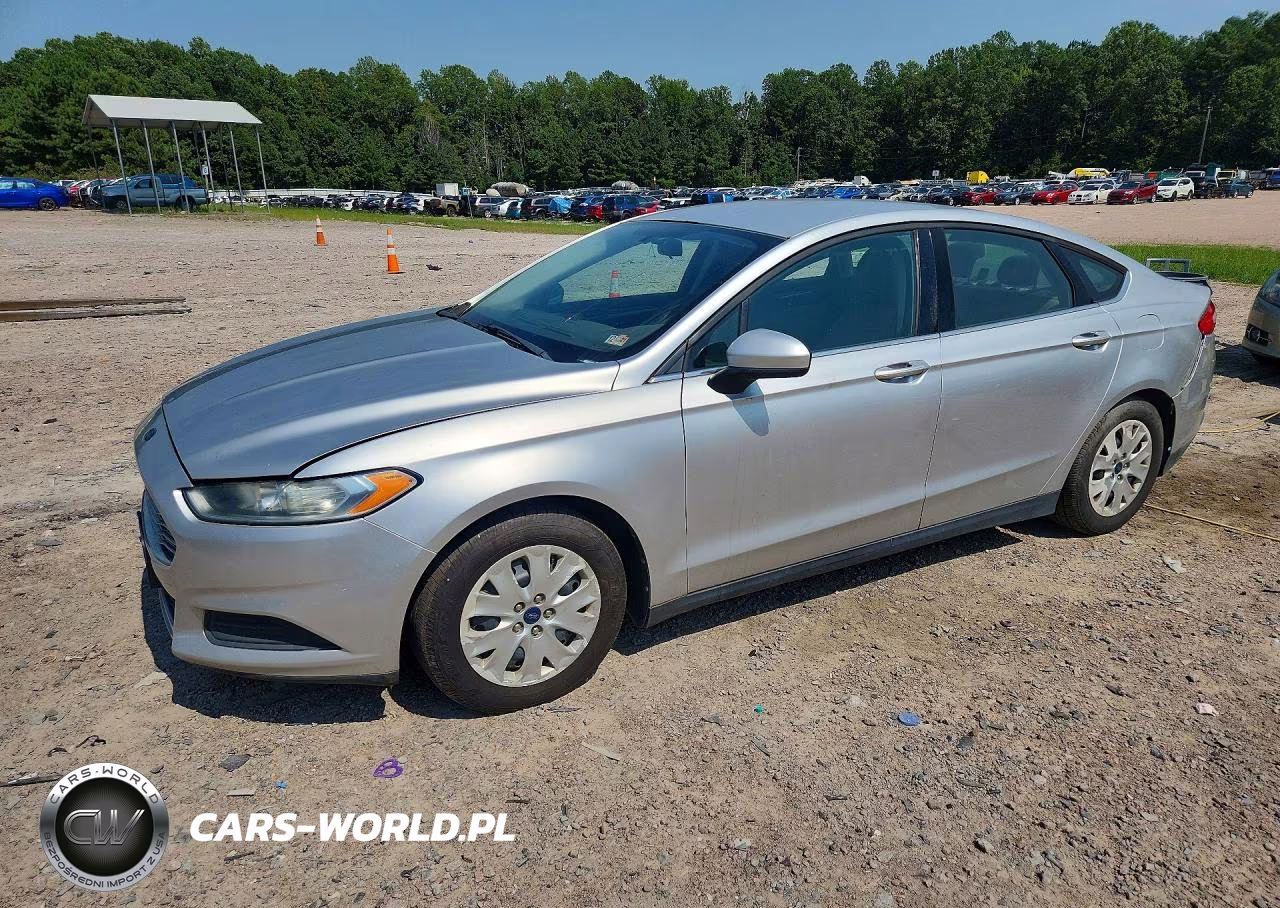 2013 Ford Fusion S – zdjęcie 1 z 12