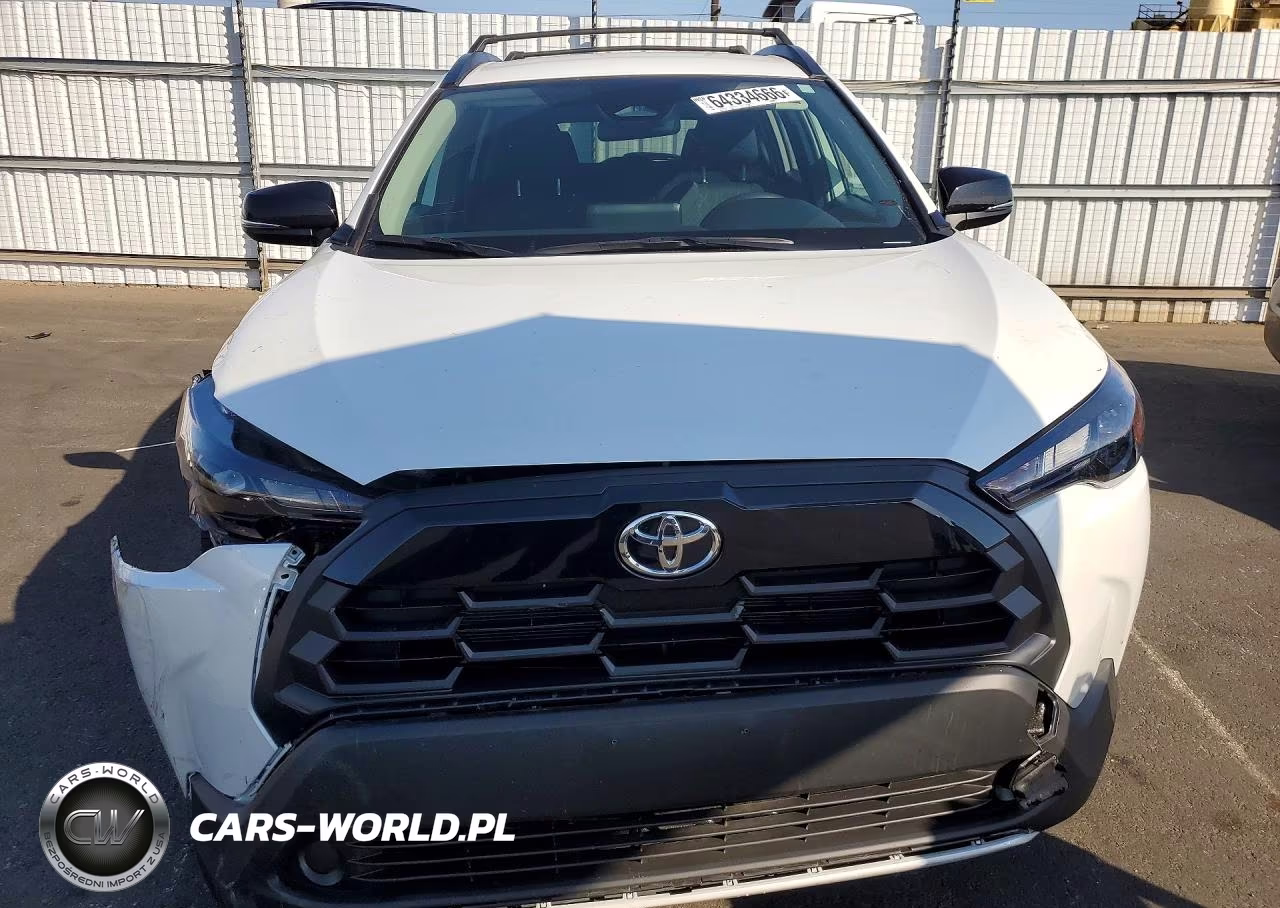 2026 Toyota Corolla Cross Le VIN:7MUCAAAG9TV198001 - 5
