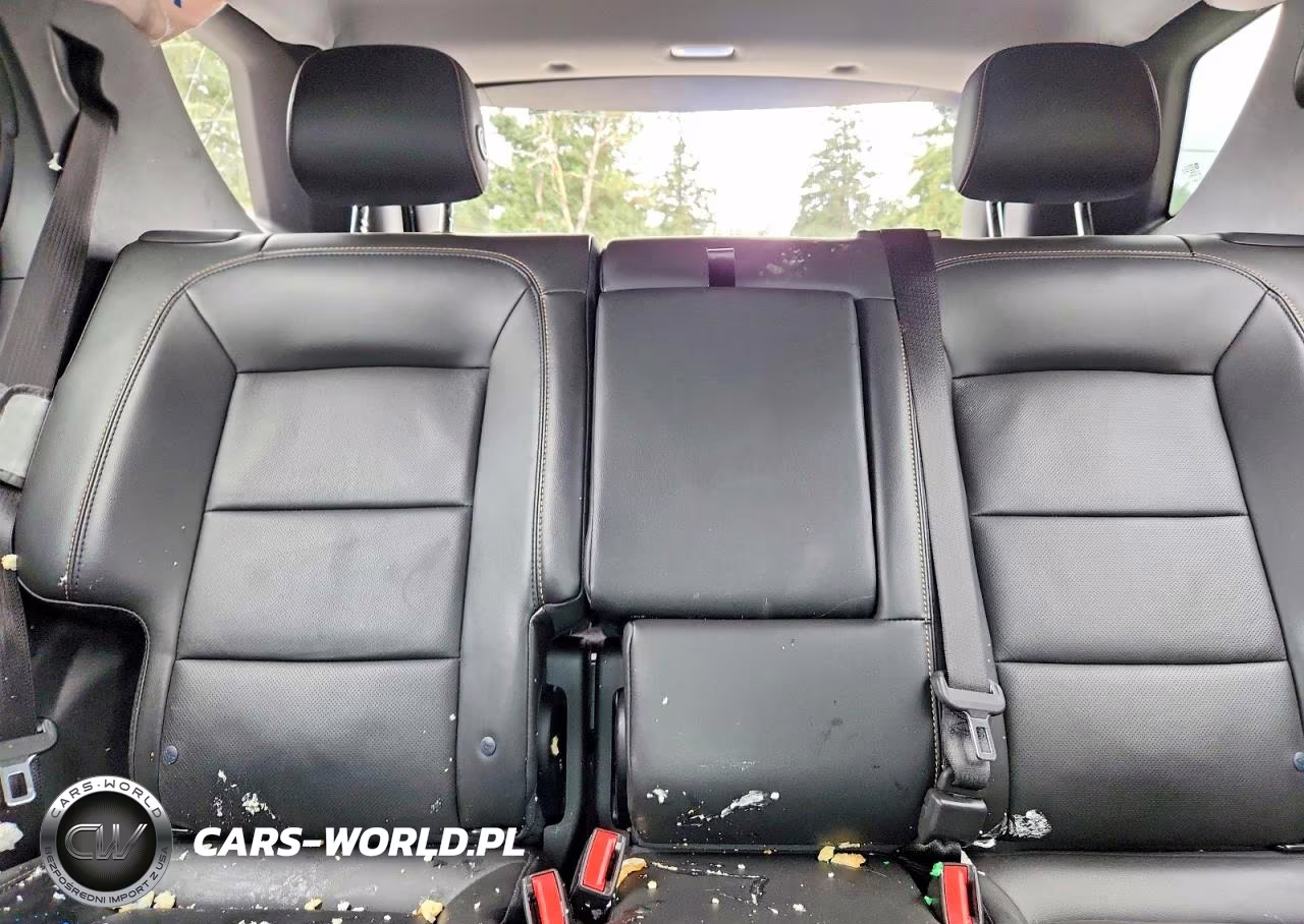 2018 Chevrolet Equinox Premier VIN:2GNAXNEX5J6145134 - 10
