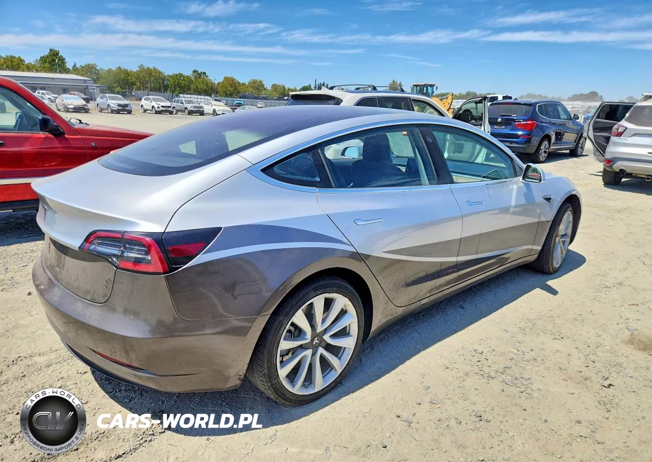 2017 Tesla Model 3 VIN:5YJ3E1EA0HF001829 - 3