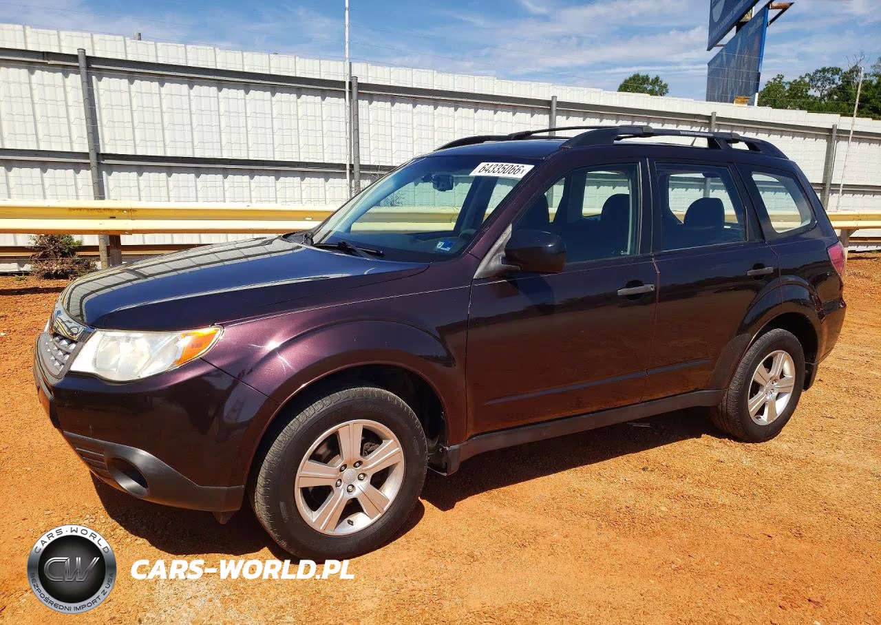 2013 Subaru Forester 2.5X – zdjęcie 1 z 13