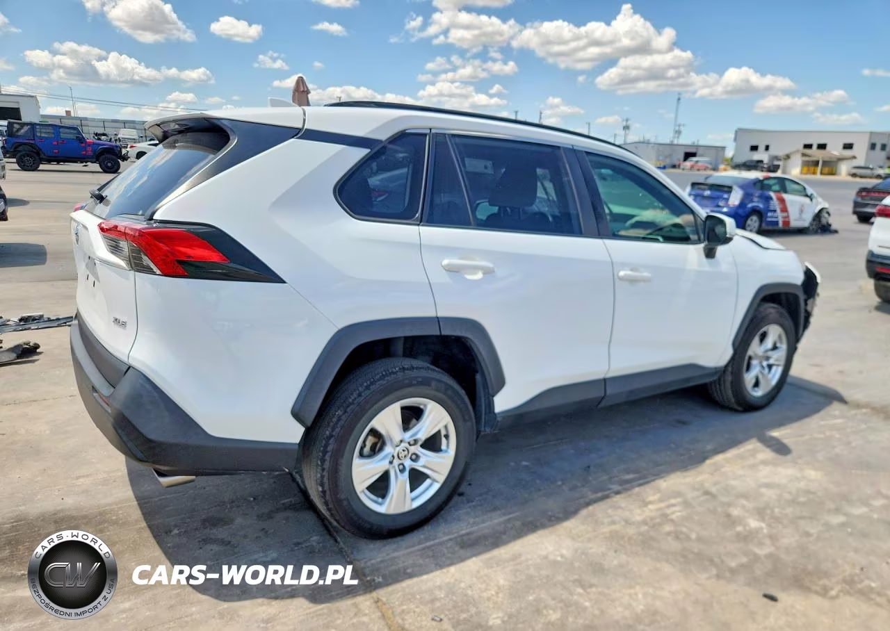 2021 Toyota Rav4 Xle VIN:2T3W1RFV6MW166491 - 3