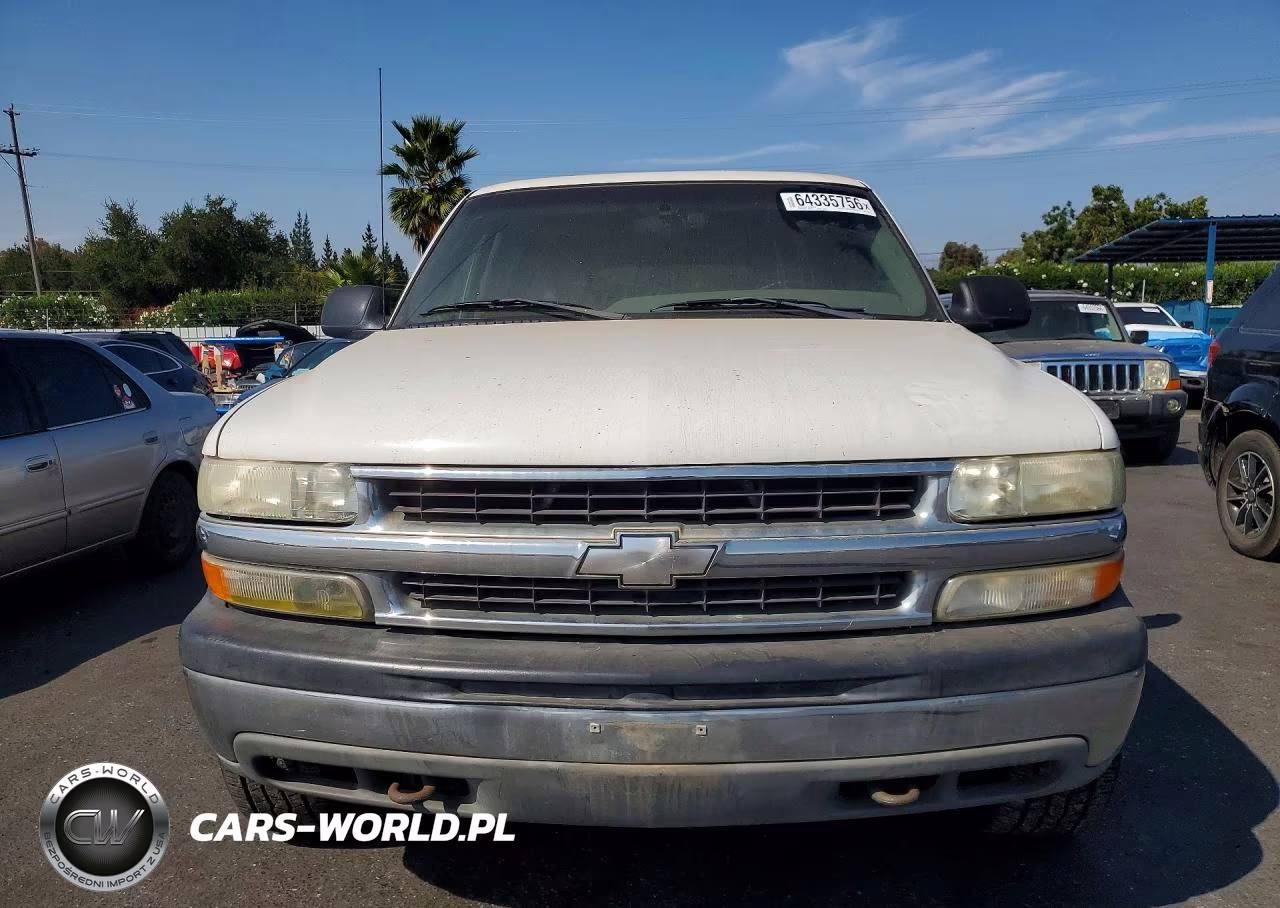 2000 Chevrolet Suburban K2500 VIN:3GNGK26U4YG224062 - 5