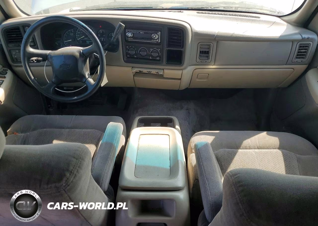 2000 Chevrolet Suburban K2500 VIN:3GNGK26U4YG224062 - 8