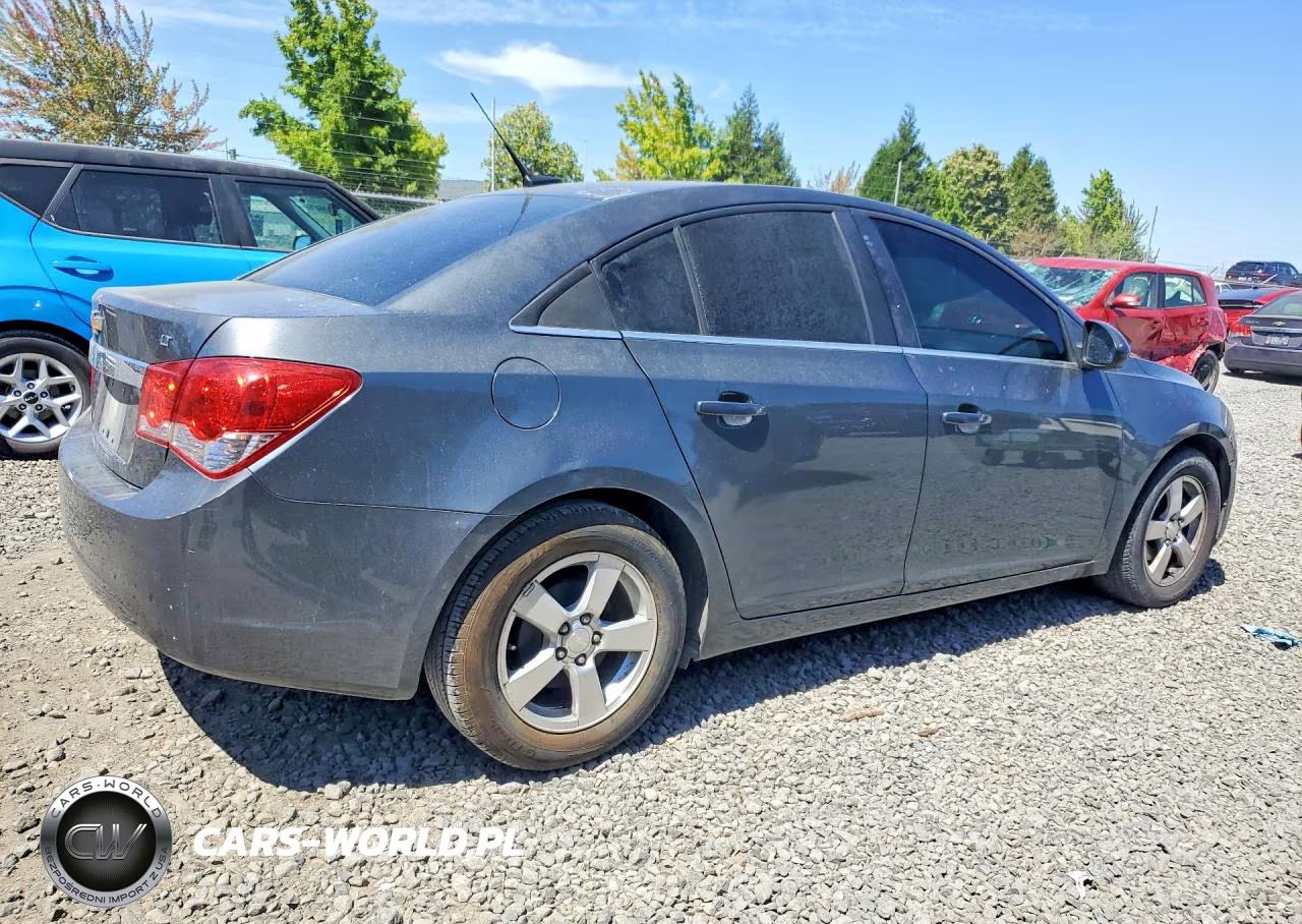 2013 Chevrolet Cruze Lt VIN:1G1PC5SB8D7204777 - 3