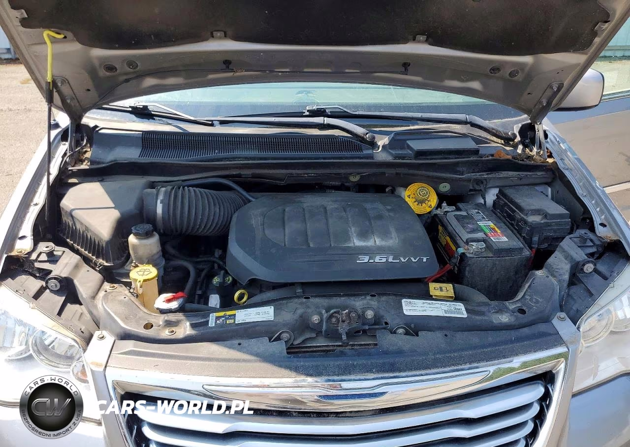 2016 Chrysler Town & Country Touring VIN:2C4RC1BG2GR298100 - 12