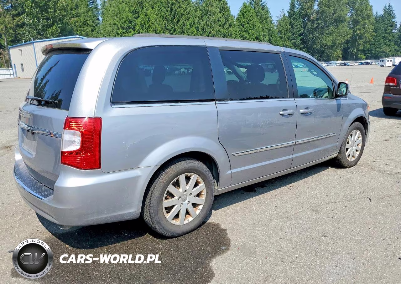 2016 Chrysler Town & Country Touring VIN:2C4RC1BG2GR298100 - 3