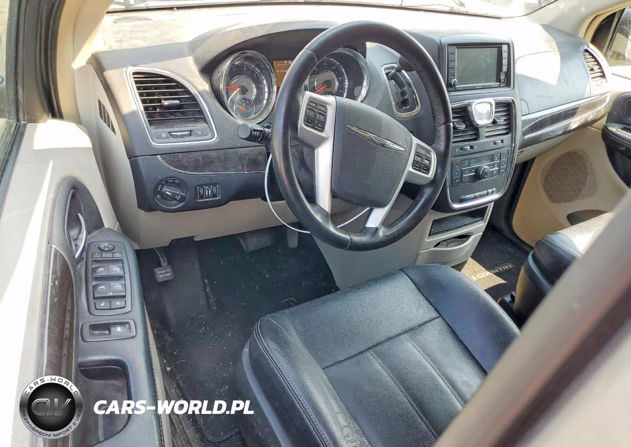 2016 Chrysler Town & Country Touring VIN:2C4RC1BG2GR298100 - 8