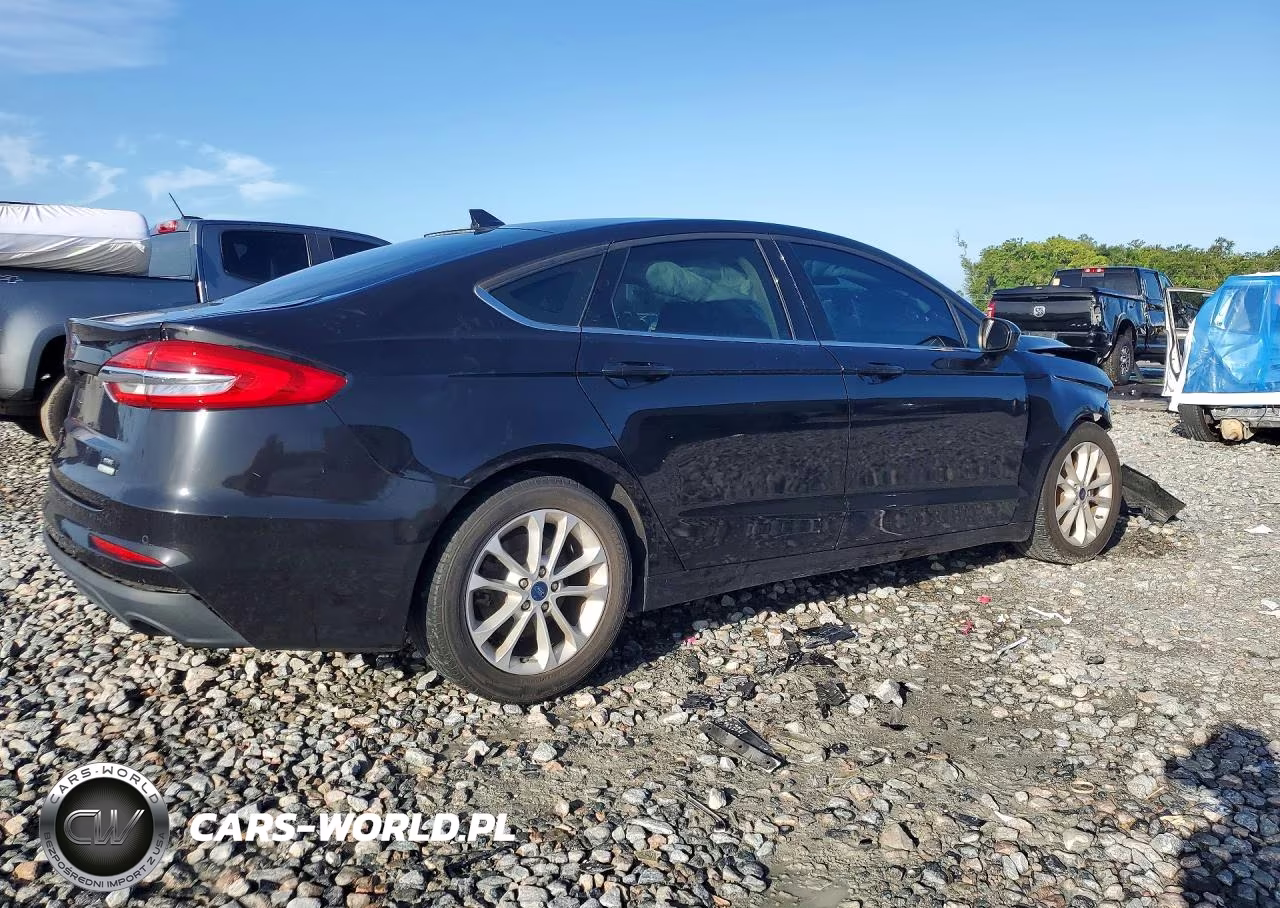 2020 Ford Fusion Se VIN:3FA6P0HD4LR172586 - 3