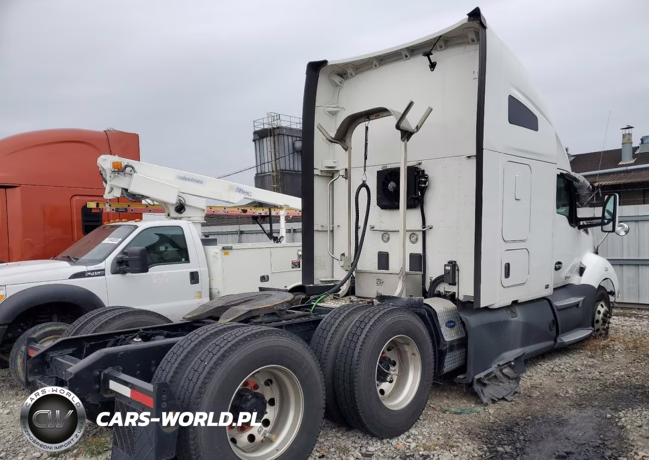 2020 Kenworth T680 Semi Truck VIN:1XKYD49X7LJ311488 - 4