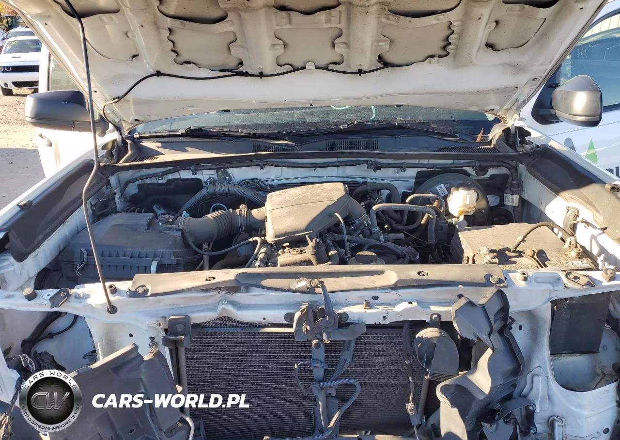2019 Toyota Tacoma Sr VIN:5TFRX5GN2KX151093 - 11