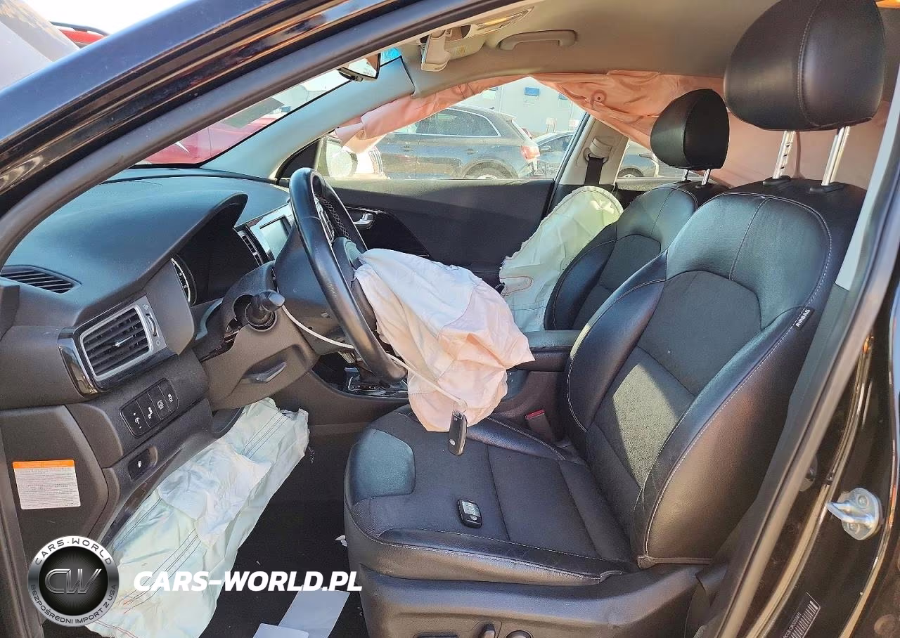2019 Kia Niro S Touring VIN:KNDCC3LC3K5255971 - 7