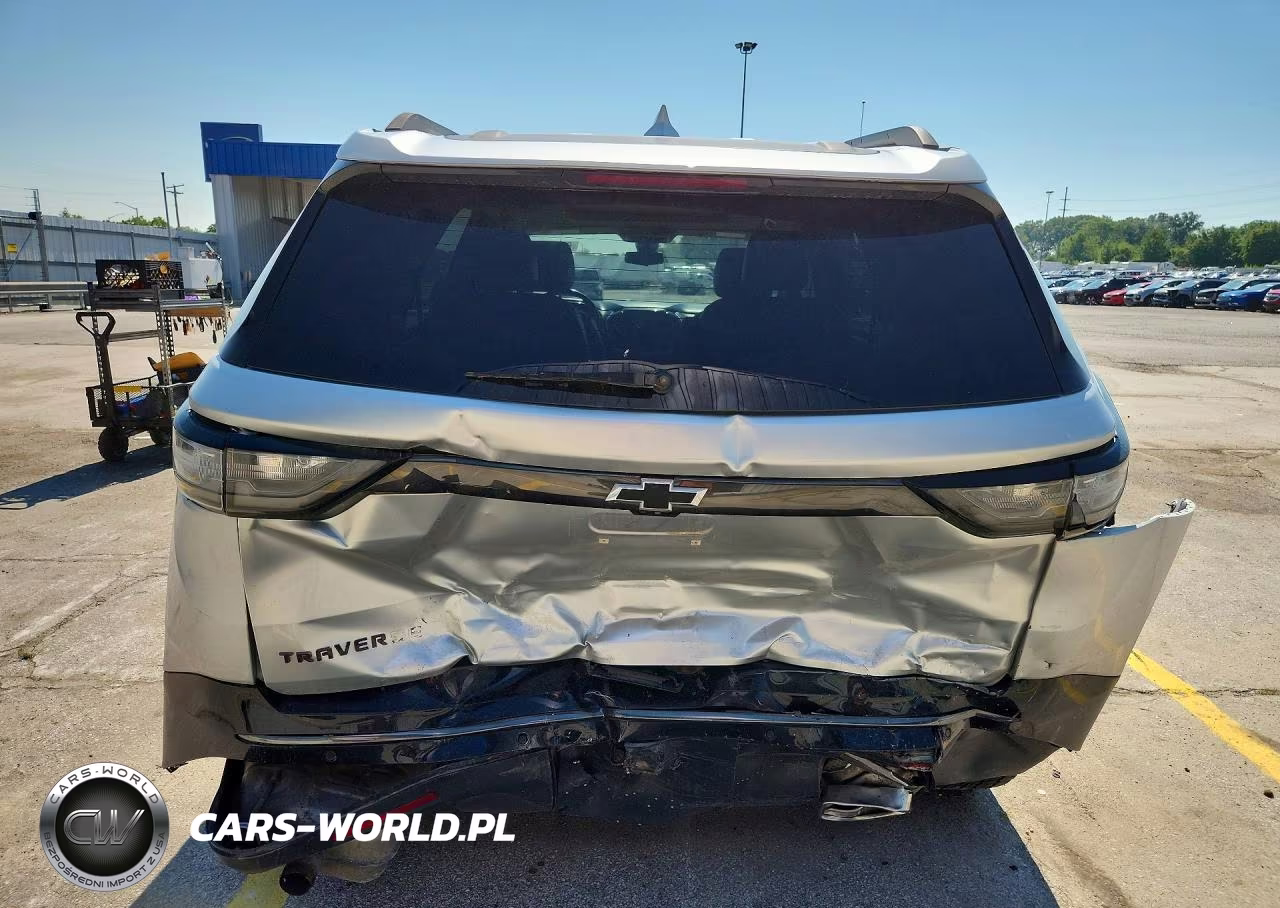 2019 Chevrolet Traverse Premier VIN:1GNEVKKW6KJ209803 - 10