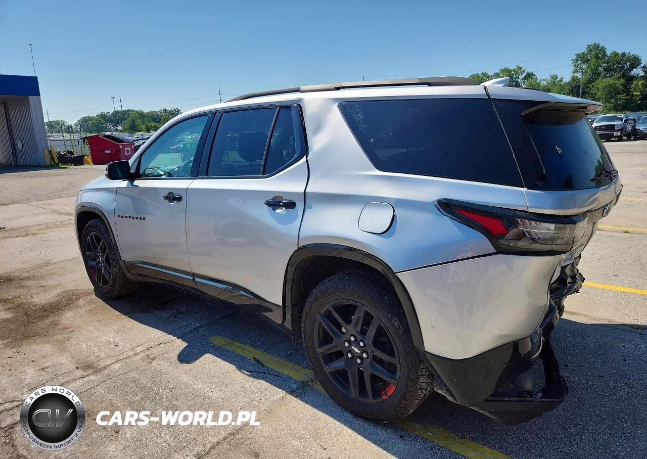 2019 Chevrolet Traverse Premier VIN:1GNEVKKW6KJ209803 - 3