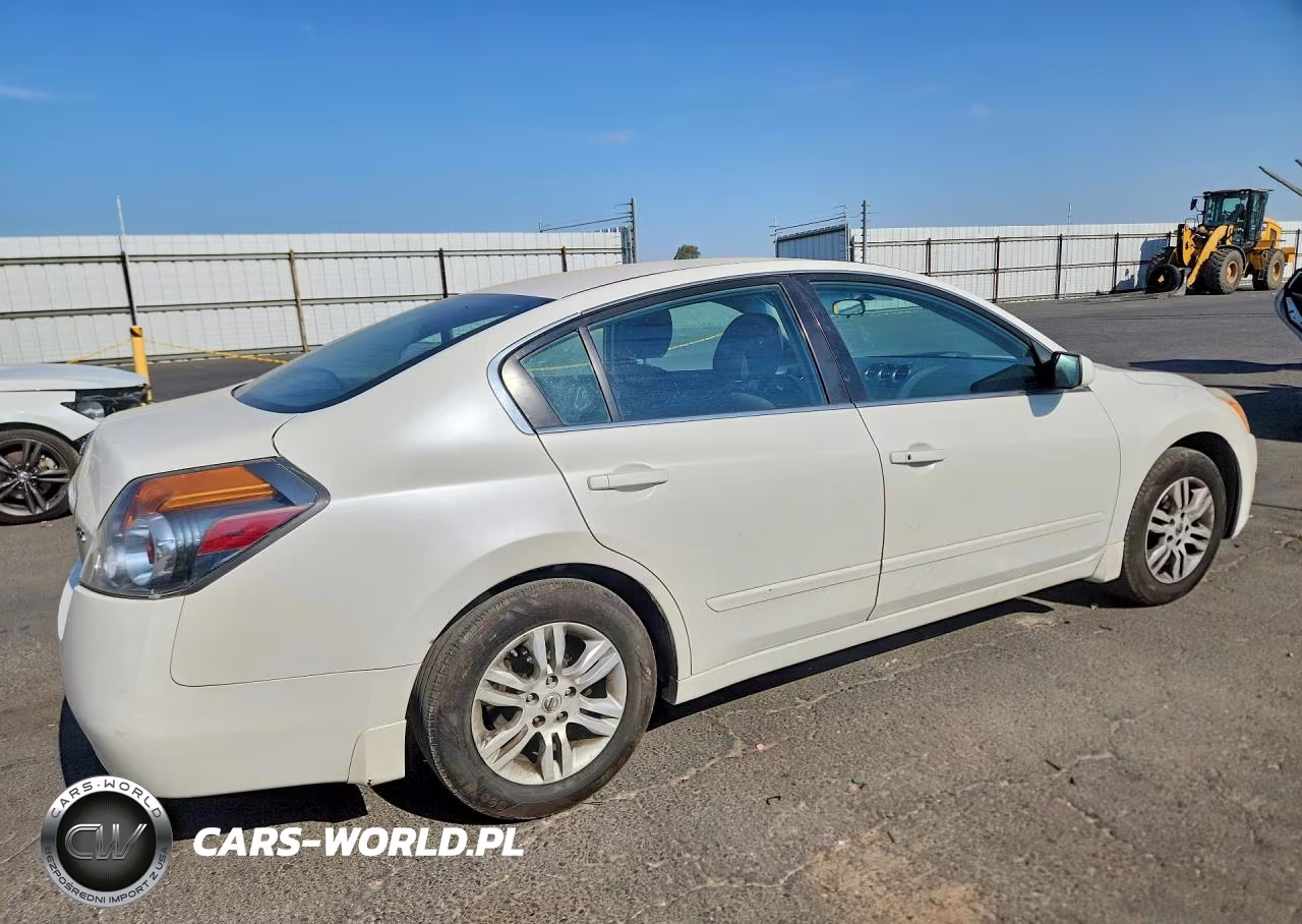 2011 Nissan Altima 2.5 VIN:1N4AL2AP3BN476242 - 3