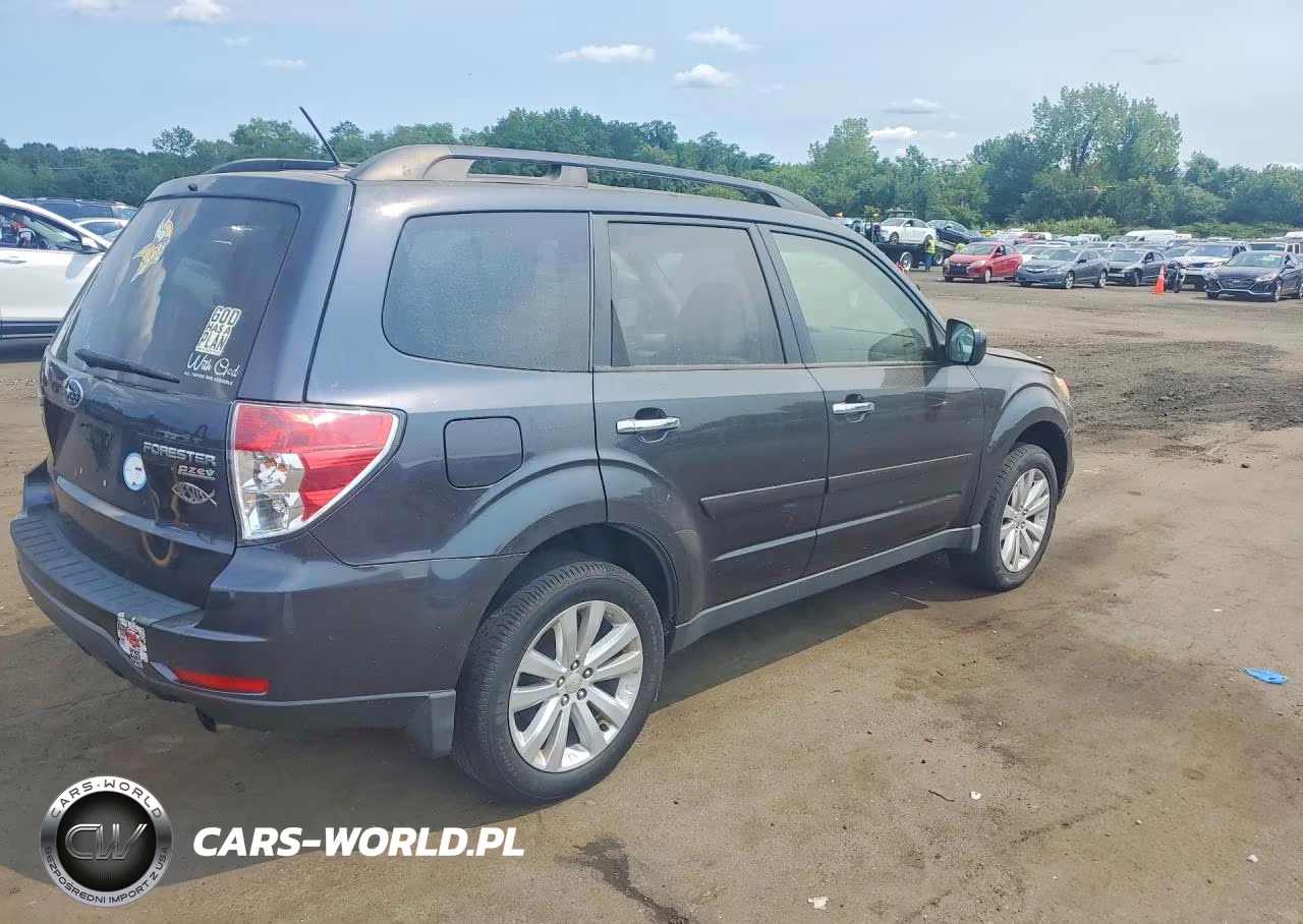 2013 Subaru Forester VIN:JF2SHAFC5DH414120 - 3