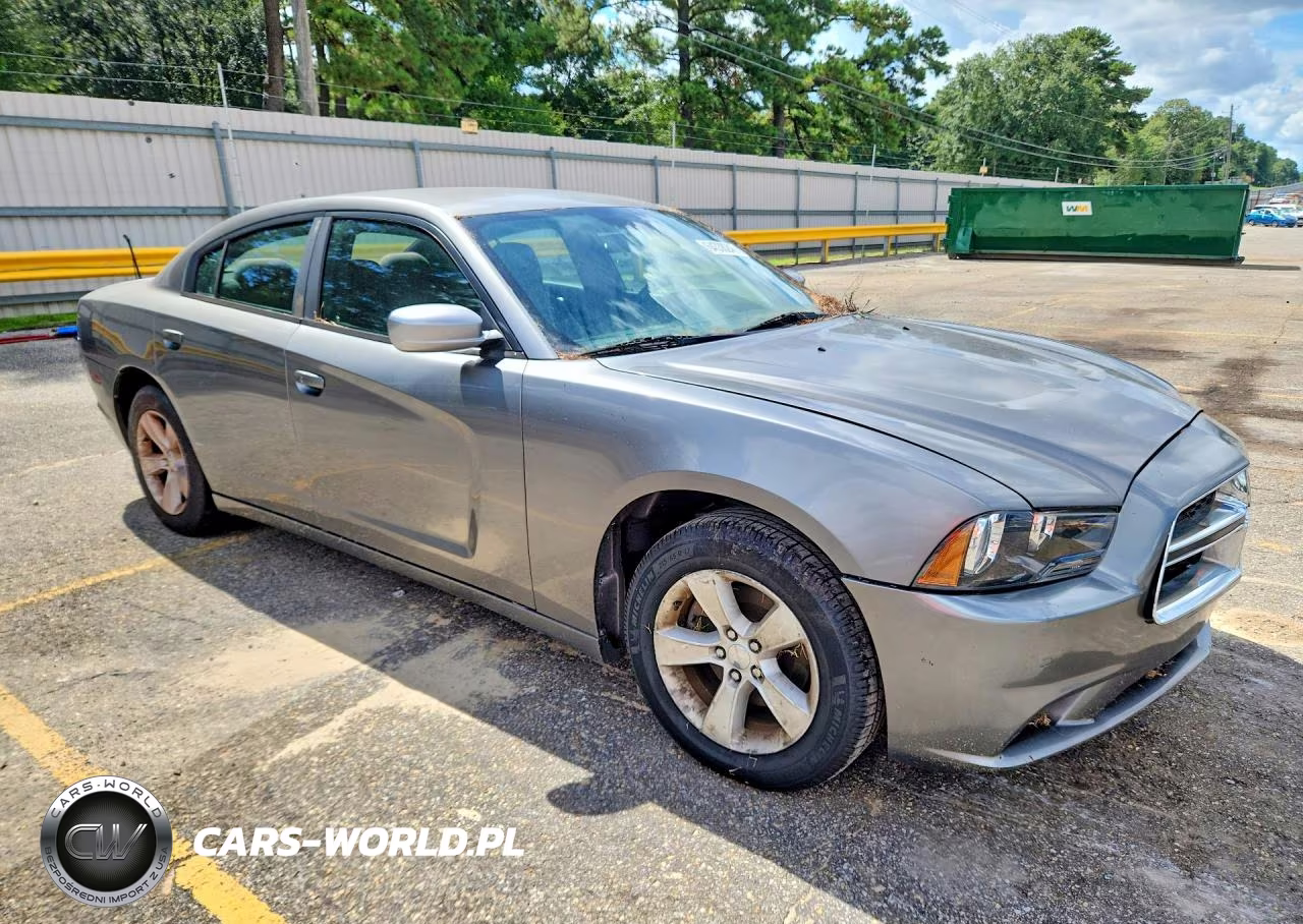 2011 Dodge Charger VIN:2B3CL3CG0BH576105 - 4