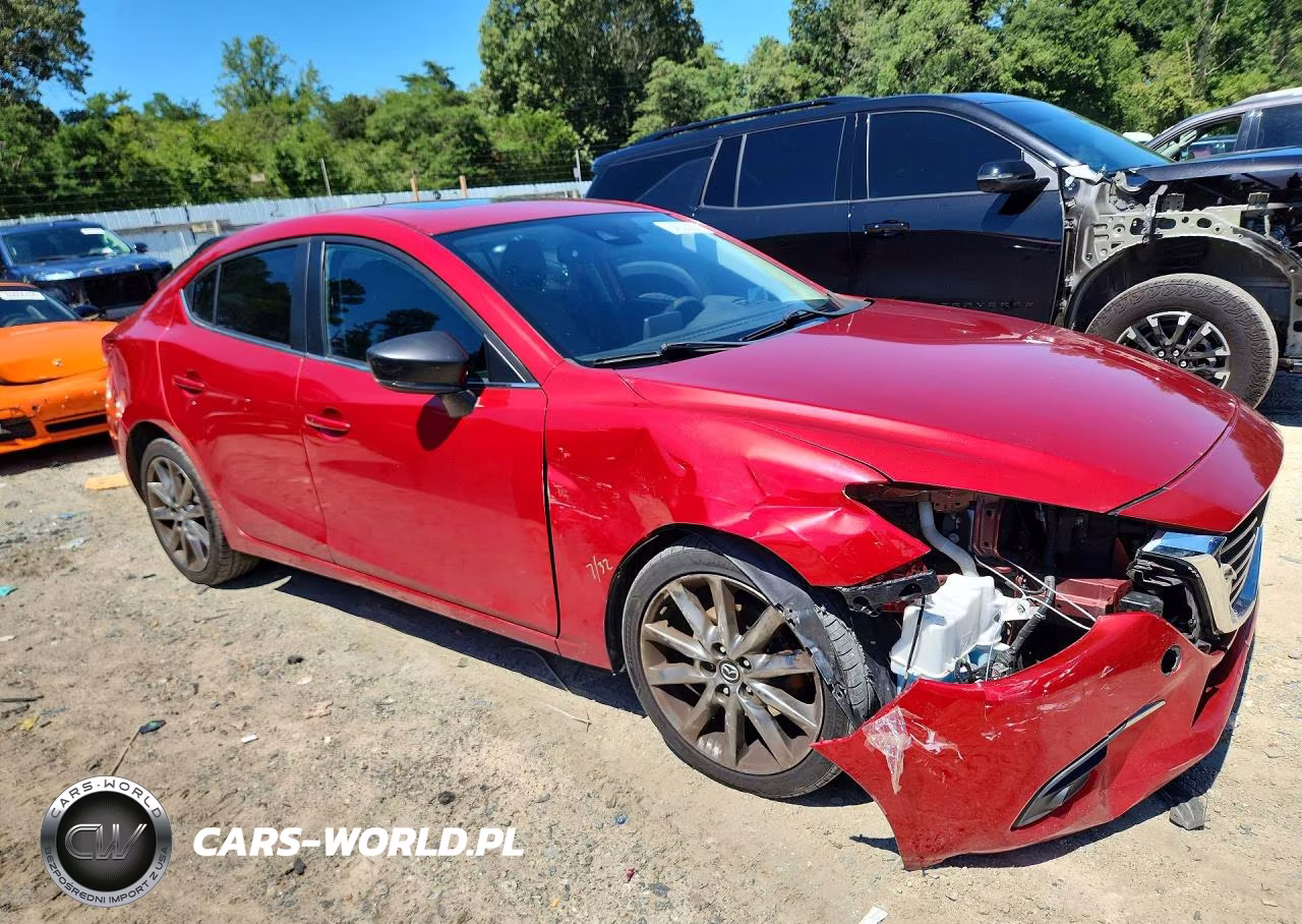 2018 Mazda 3 Grand Touring VIN:3MZBN1W39JM178745 - 4