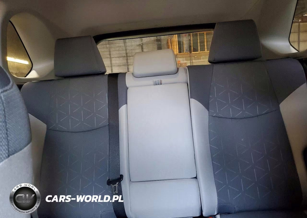 2025 Toyota Rav4 Hybrid Xle VIN:JTMRWRFV0SJ075002 - 10