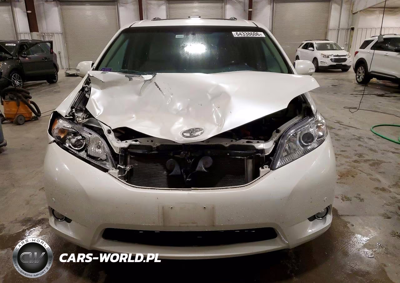 2013 Toyota Sienna Limited 7-Passenger VIN:5TDYK3DC7DS375888 - 5