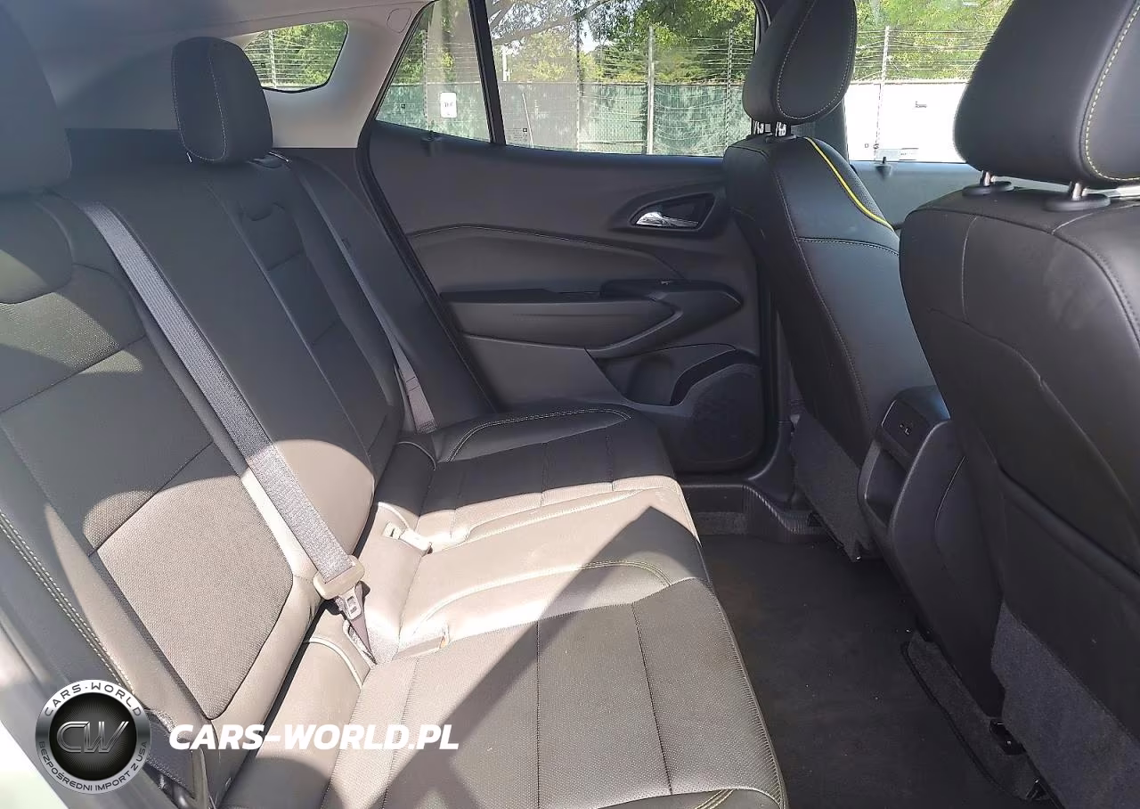 2025 Chevrolet Trax Activ VIN:KL77LKEP7SC134509 - 10