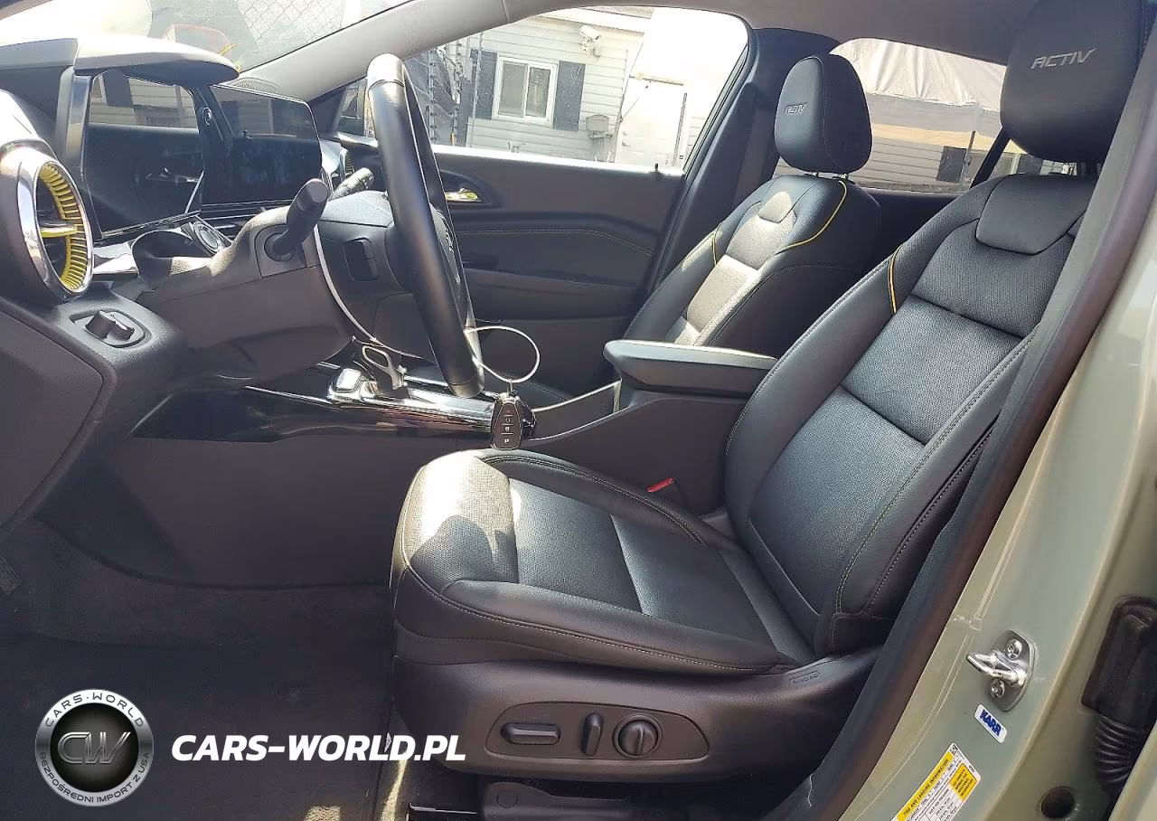2025 Chevrolet Trax Activ VIN:KL77LKEP7SC134509 - 7