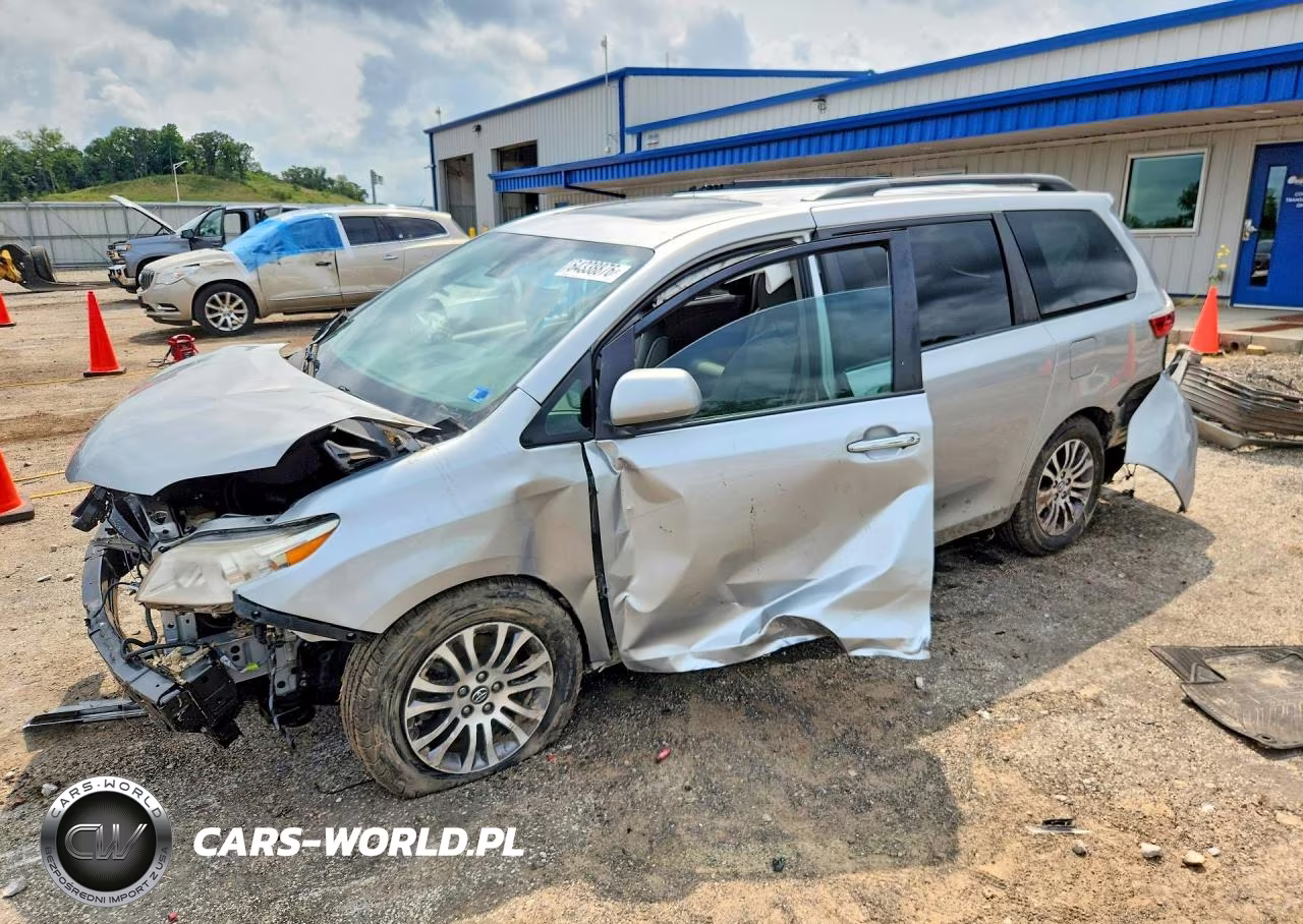 2020 Toyota Sienna Xle 8-Passenger