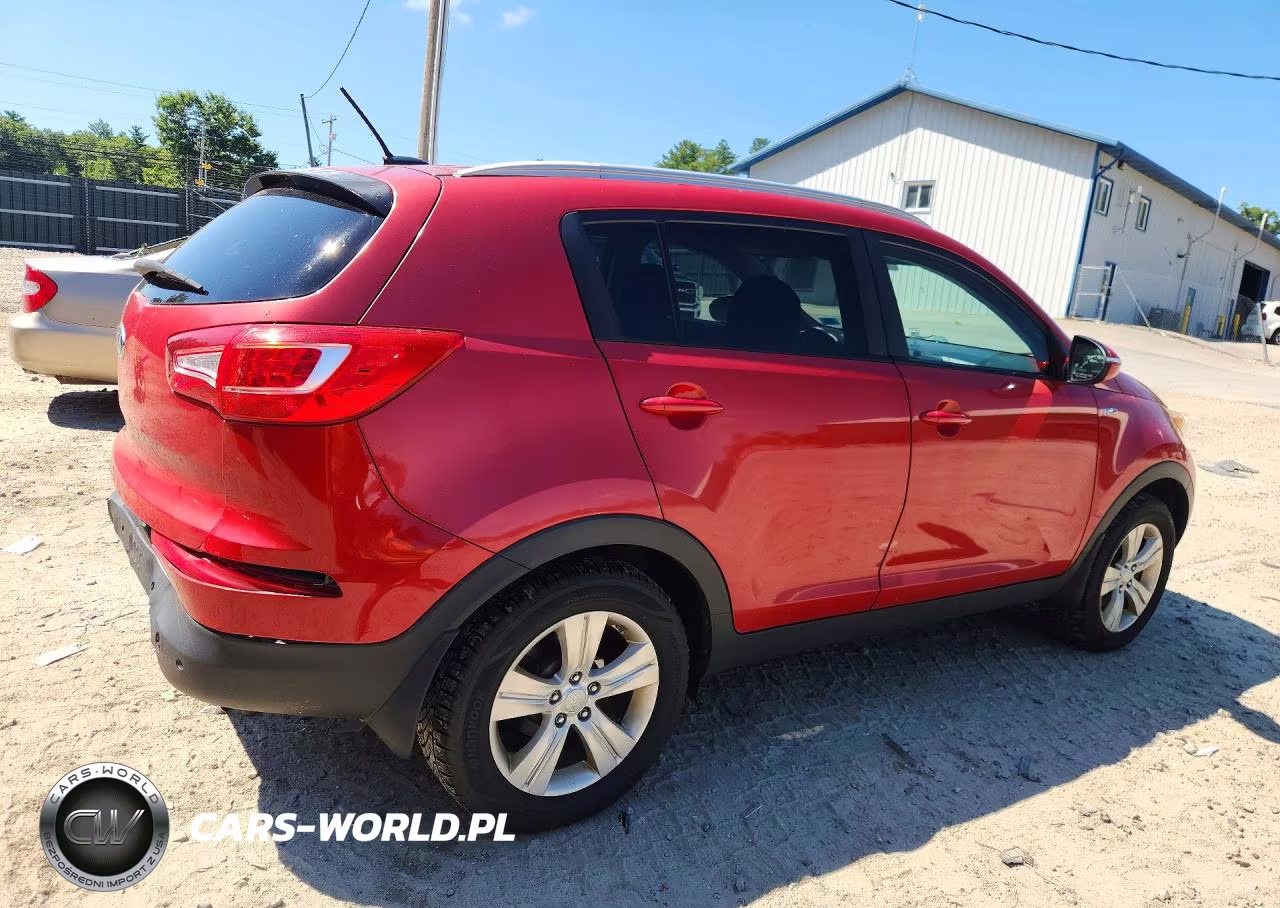 2011 Kia Sportage Lx VIN:KNDPBCA27B7101007 - 3