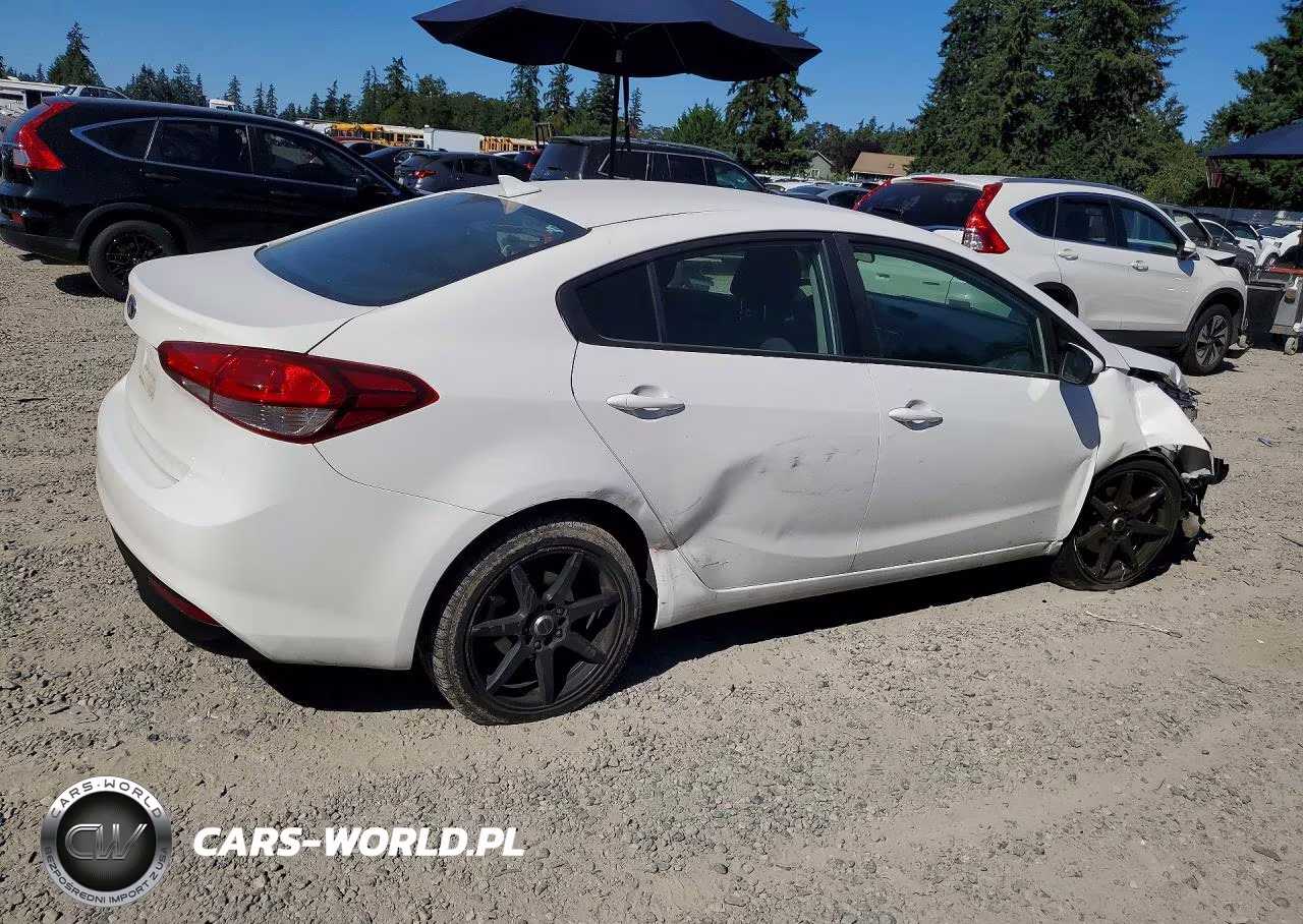 2018 Kia Forte Lx VIN:3KPFK4A72JE281413 - 3