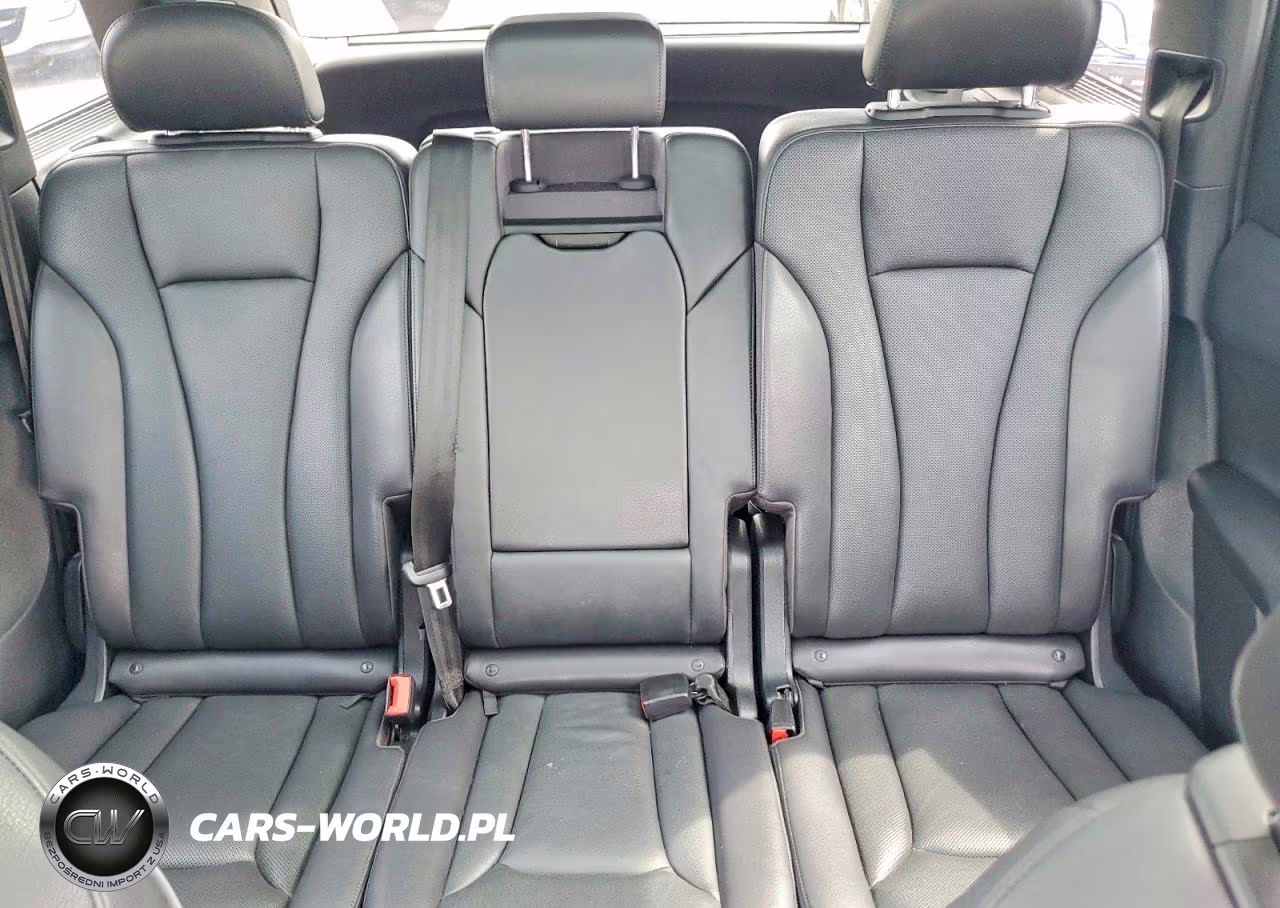 2017 Audi Q7 Premium Plus VIN:WA1LAAF77HD014092 - 10
