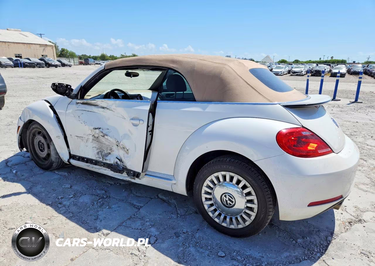 2013 Volkswagen Beetle VIN:3VW5X7AT7DM828419 - 2