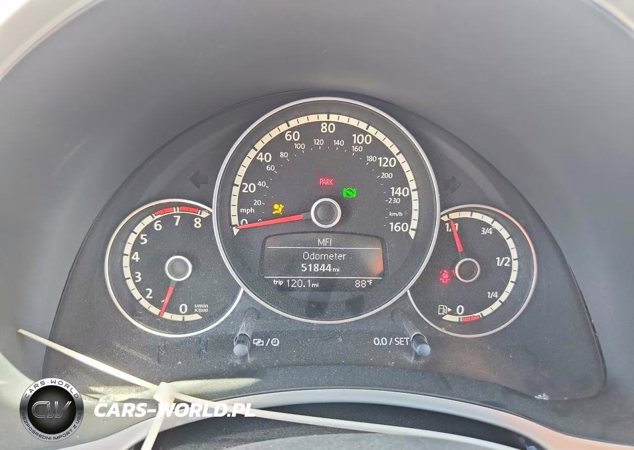 2013 Volkswagen Beetle VIN:3VW5X7AT7DM828419 - 9