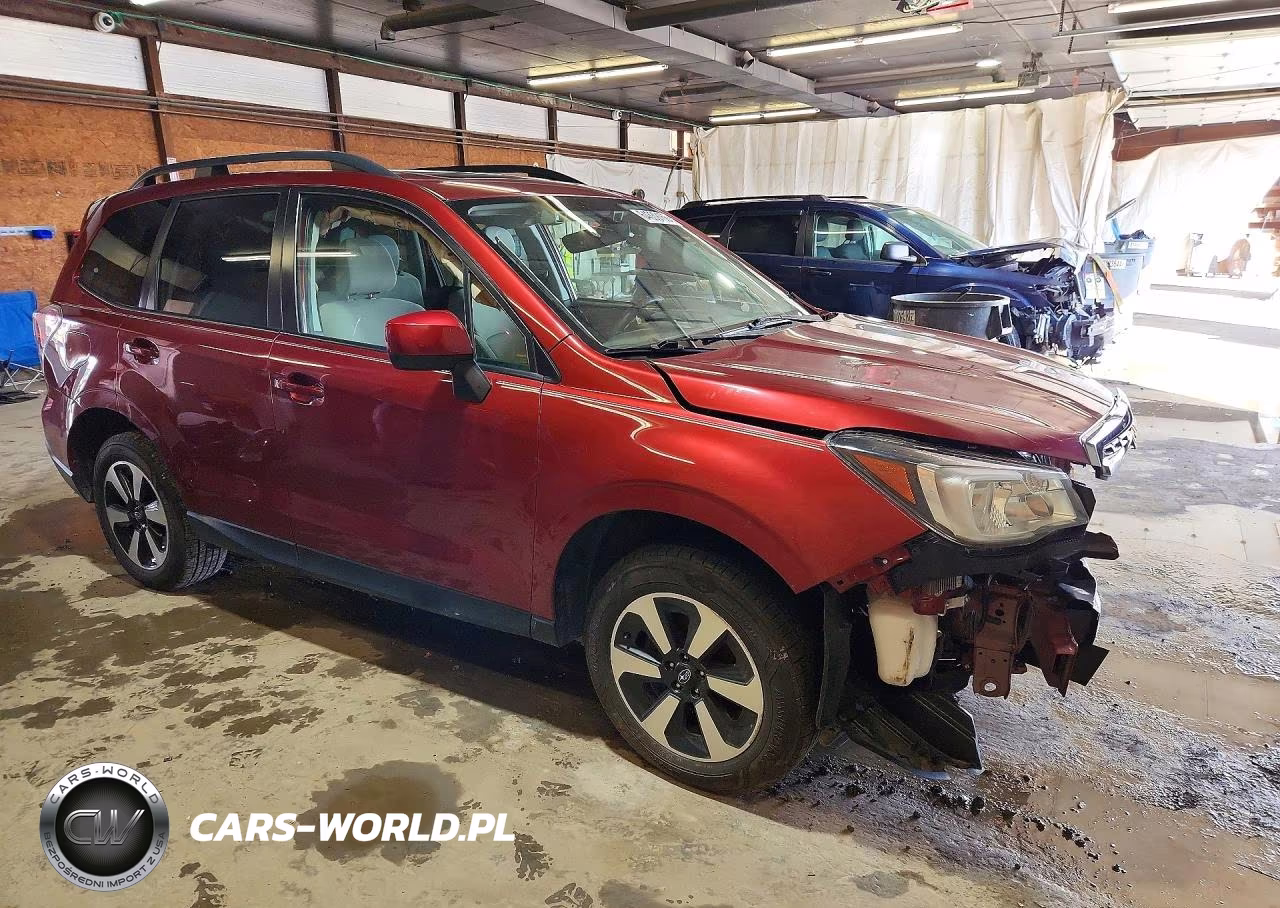 2018 Subaru Forester 2.5I Premium VIN:JF2SJAGC2JH537596 - 4