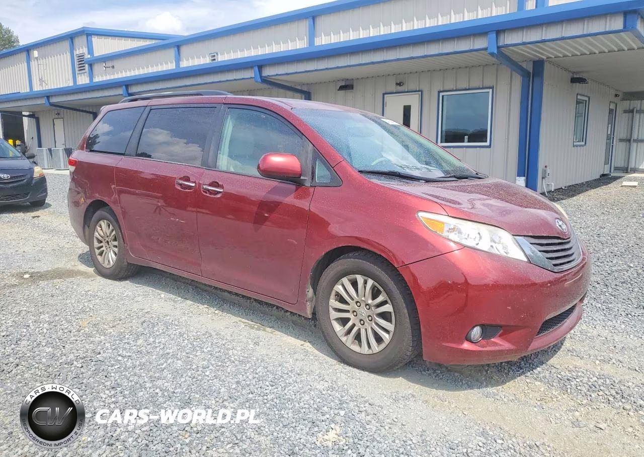 2011 Toyota Sienna Xle 7-Passenger Auto Access Seat VIN:5TDYK3DC6BS039386 - 4
