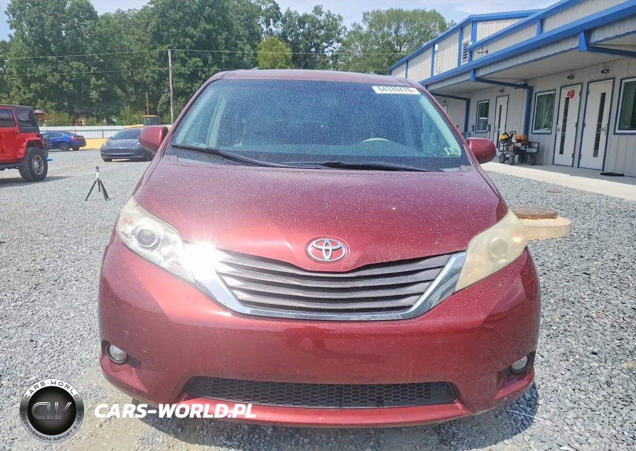 2011 Toyota Sienna Xle 7-Passenger Auto Access Seat VIN:5TDYK3DC6BS039386 - 5