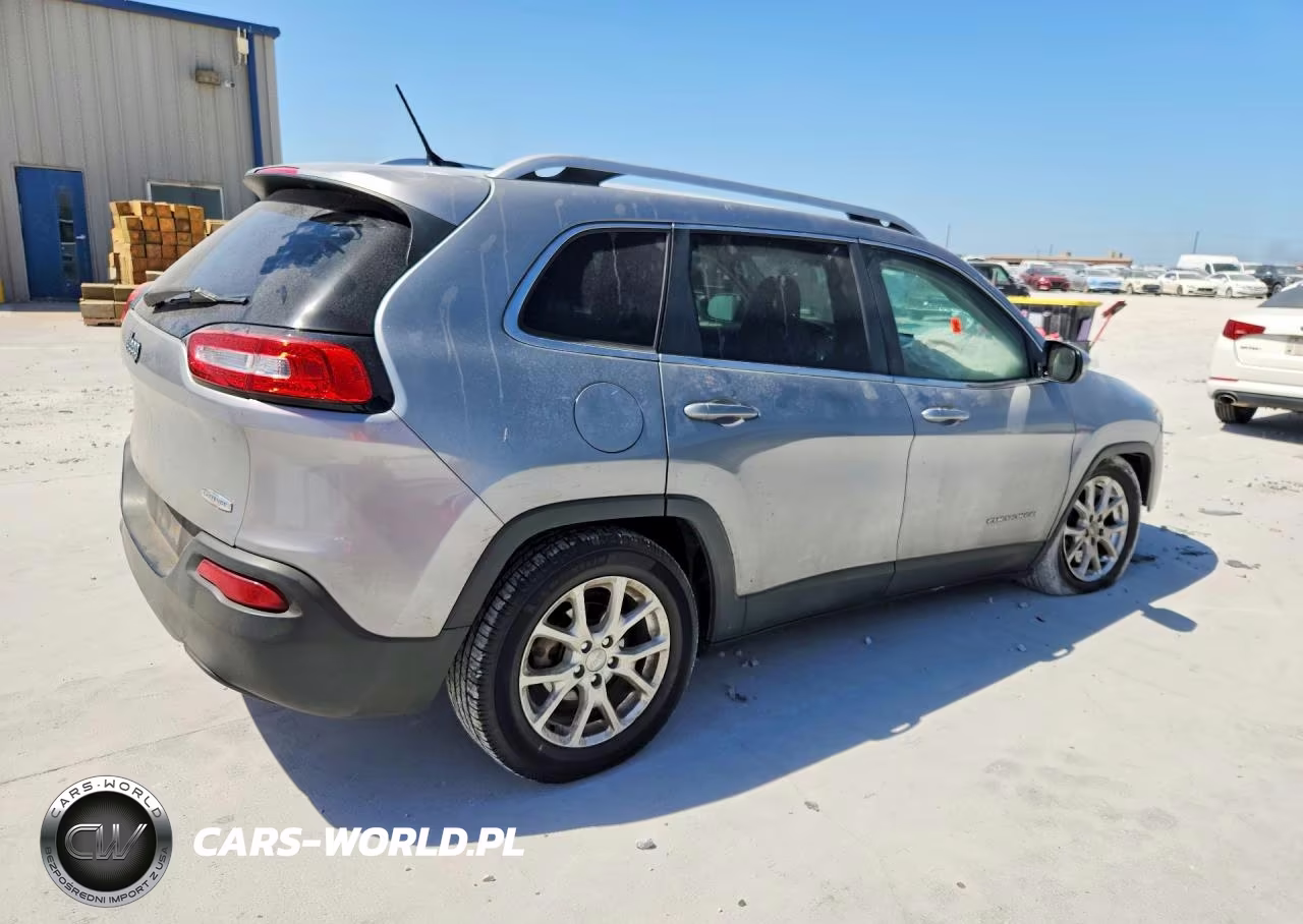2014 Jeep Cherokee Latitude VIN:1C4PJLCB8EW174283 - 3