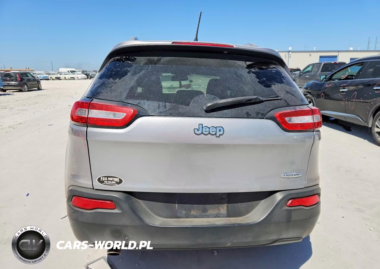 2014 Jeep Cherokee Latitude VIN:1C4PJLCB8EW174283 - 6