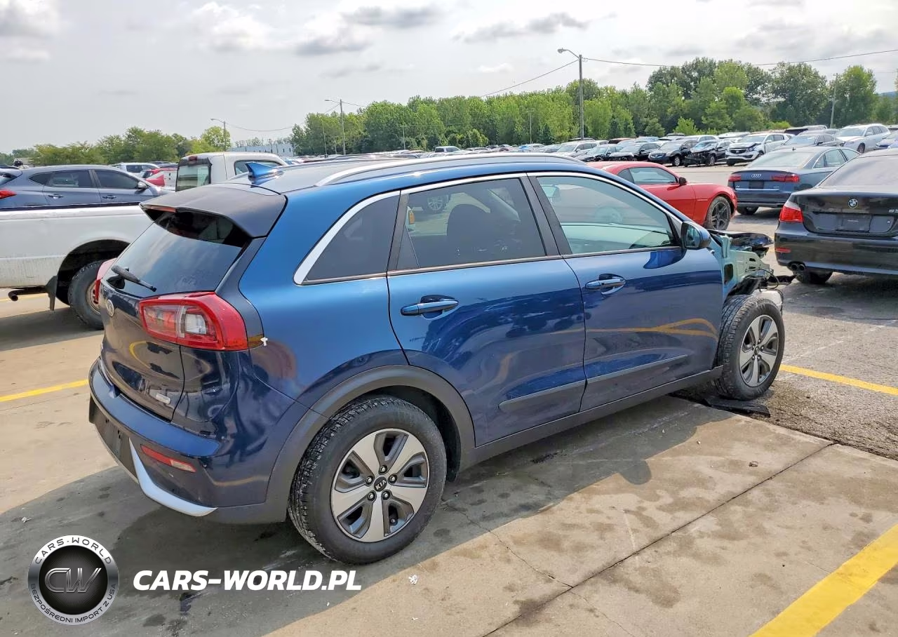 2018 Kia Niro Lx VIN:KNDCB3LC2J5158679 - 3