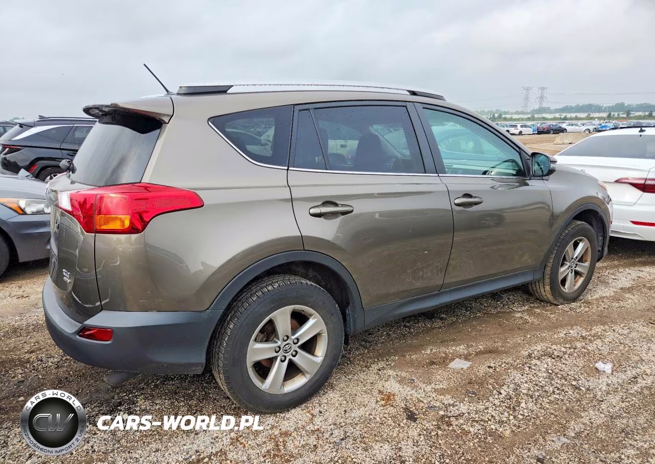 2015 Toyota Rav4 Xle VIN:2T3RFREV7FW250788 - 3